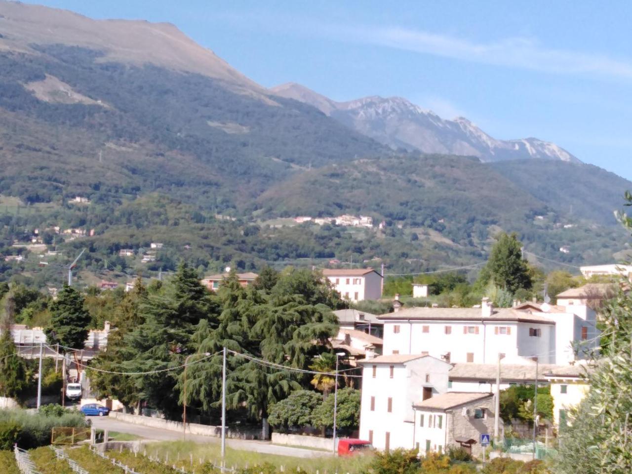 Casa Del Capitello Daire Caprino Veronese Dış mekan fotoğraf