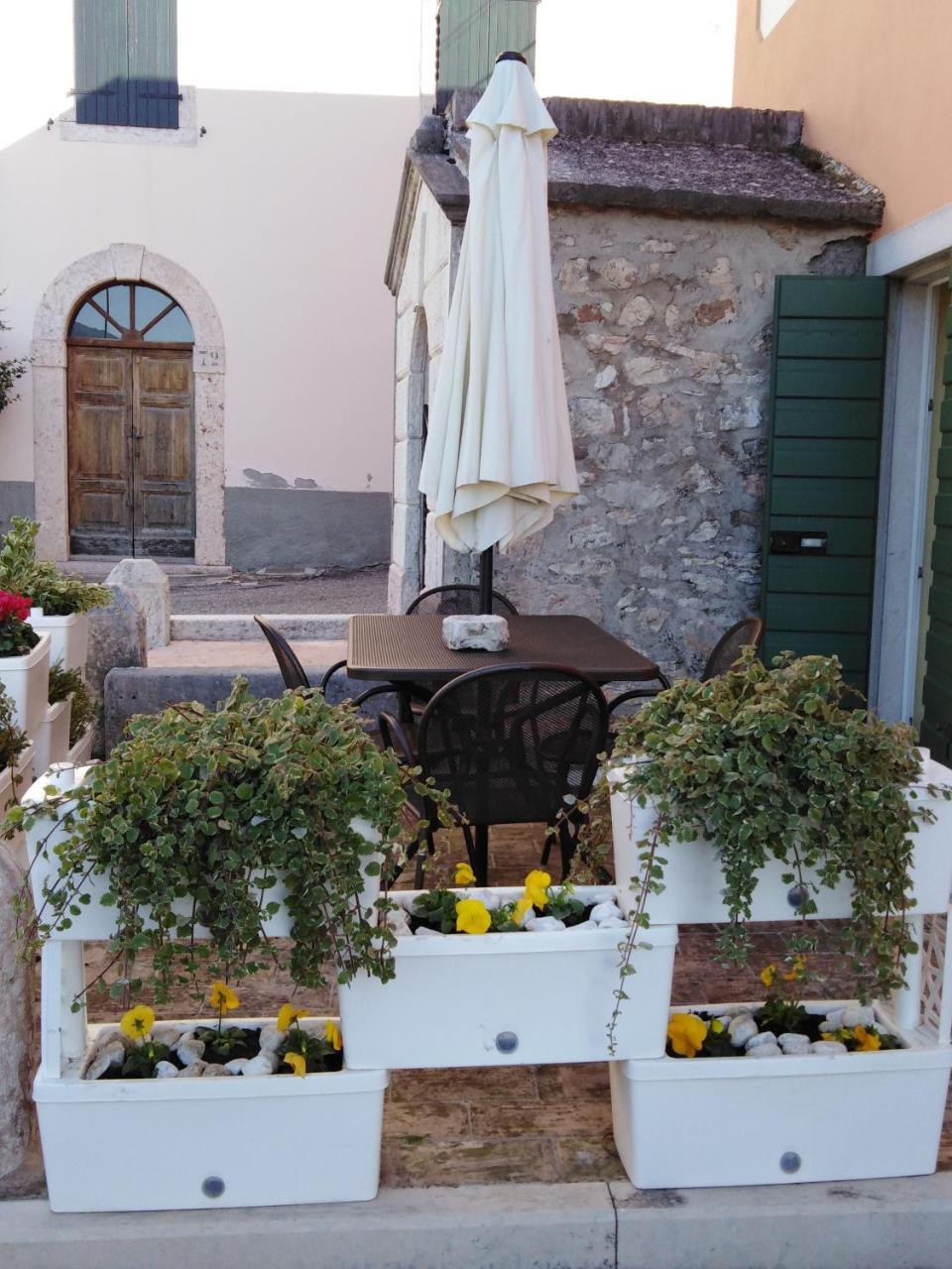 Casa Del Capitello Daire Caprino Veronese Dış mekan fotoğraf